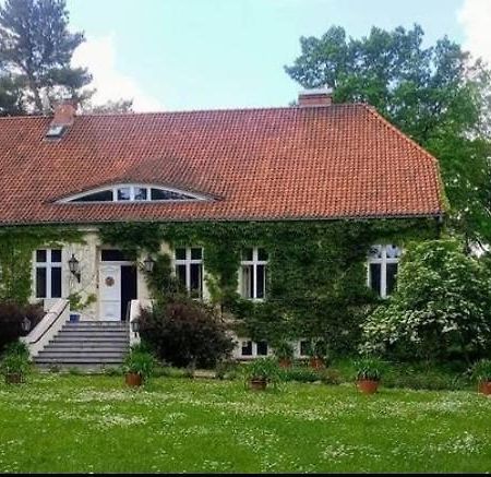 Hotel Im Park Sorkwity Buitenkant foto