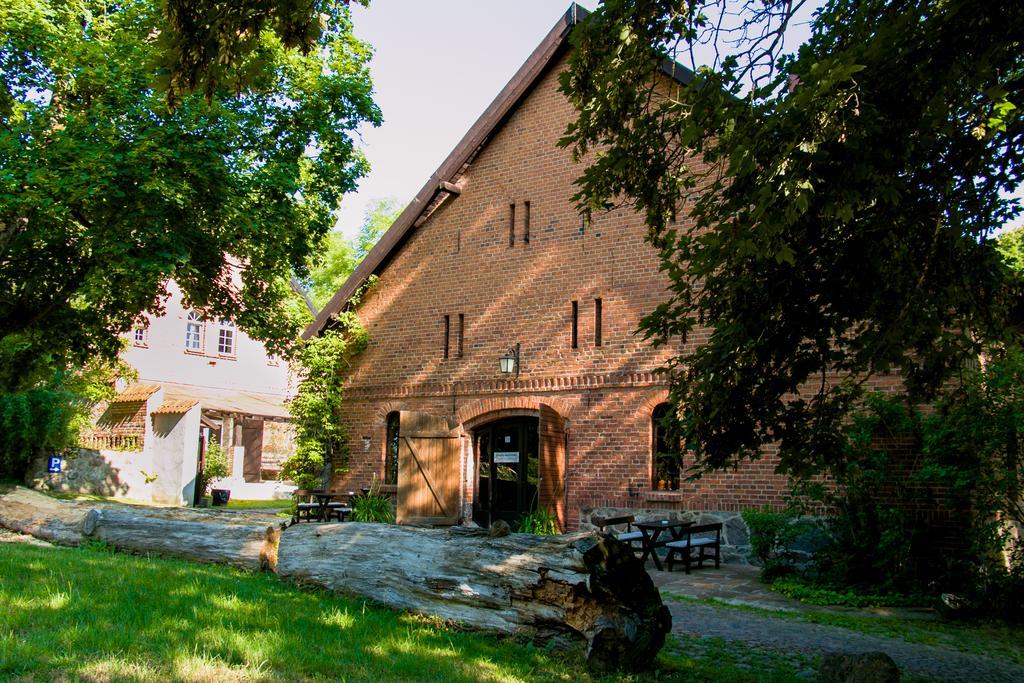 Hotel Im Park Sorkwity Buitenkant foto